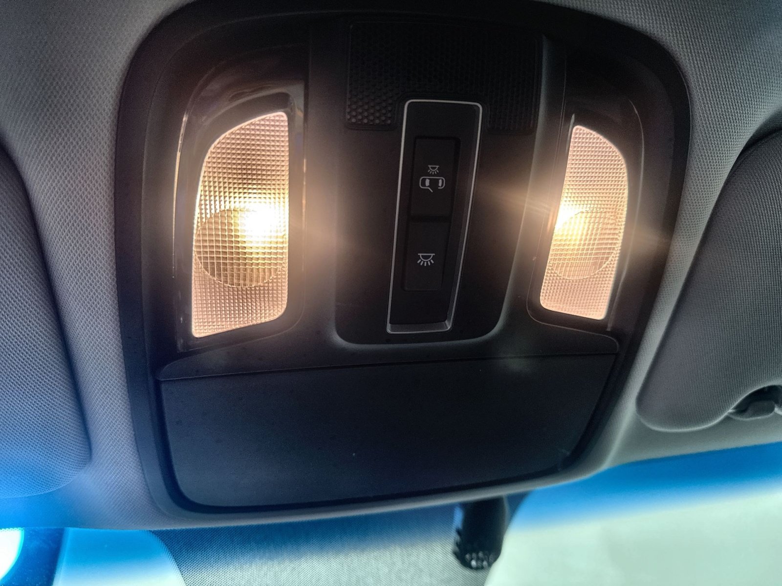 Used 2019 Kia Sorento AWD V6 image 24