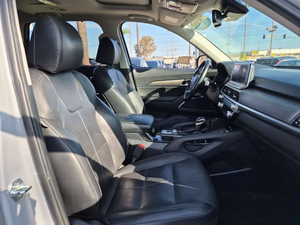 Certified 2022 Kia Telluride EX w/ EX Premium Package AWD/4WD image 29