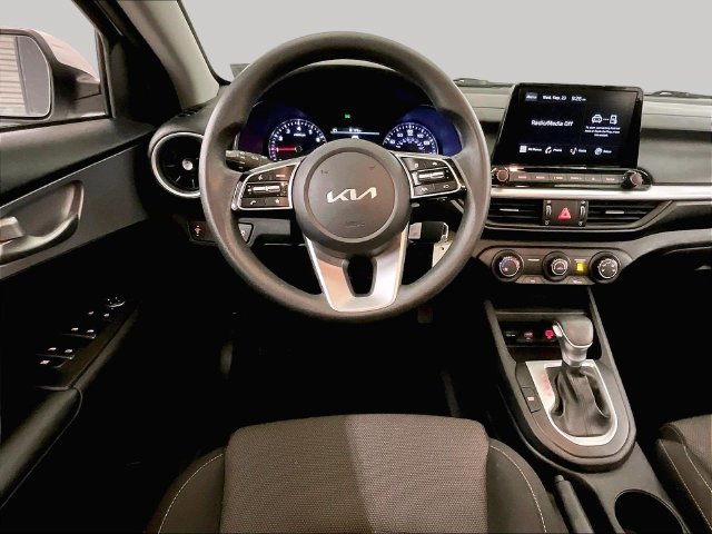 Used 2024 Kia Forte LXS FWD image 5