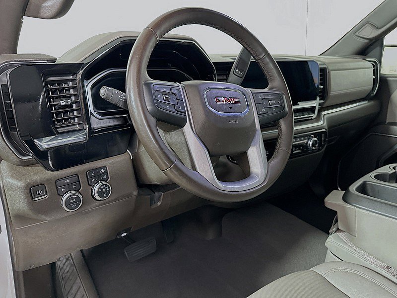 Used 2024 GMC Sierra 1500 SLT image 9