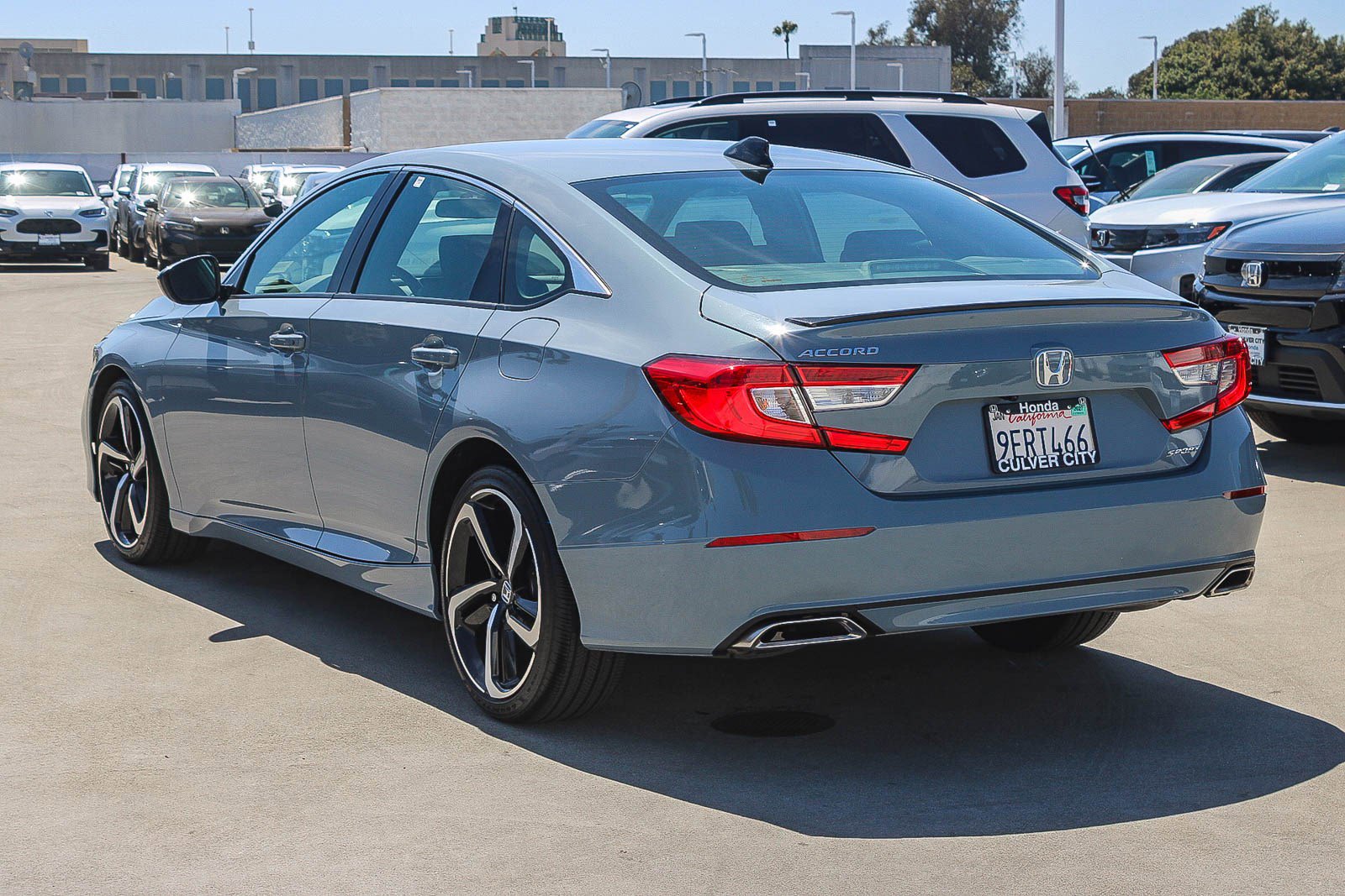 Used 2022 Honda Accord Sport image 7