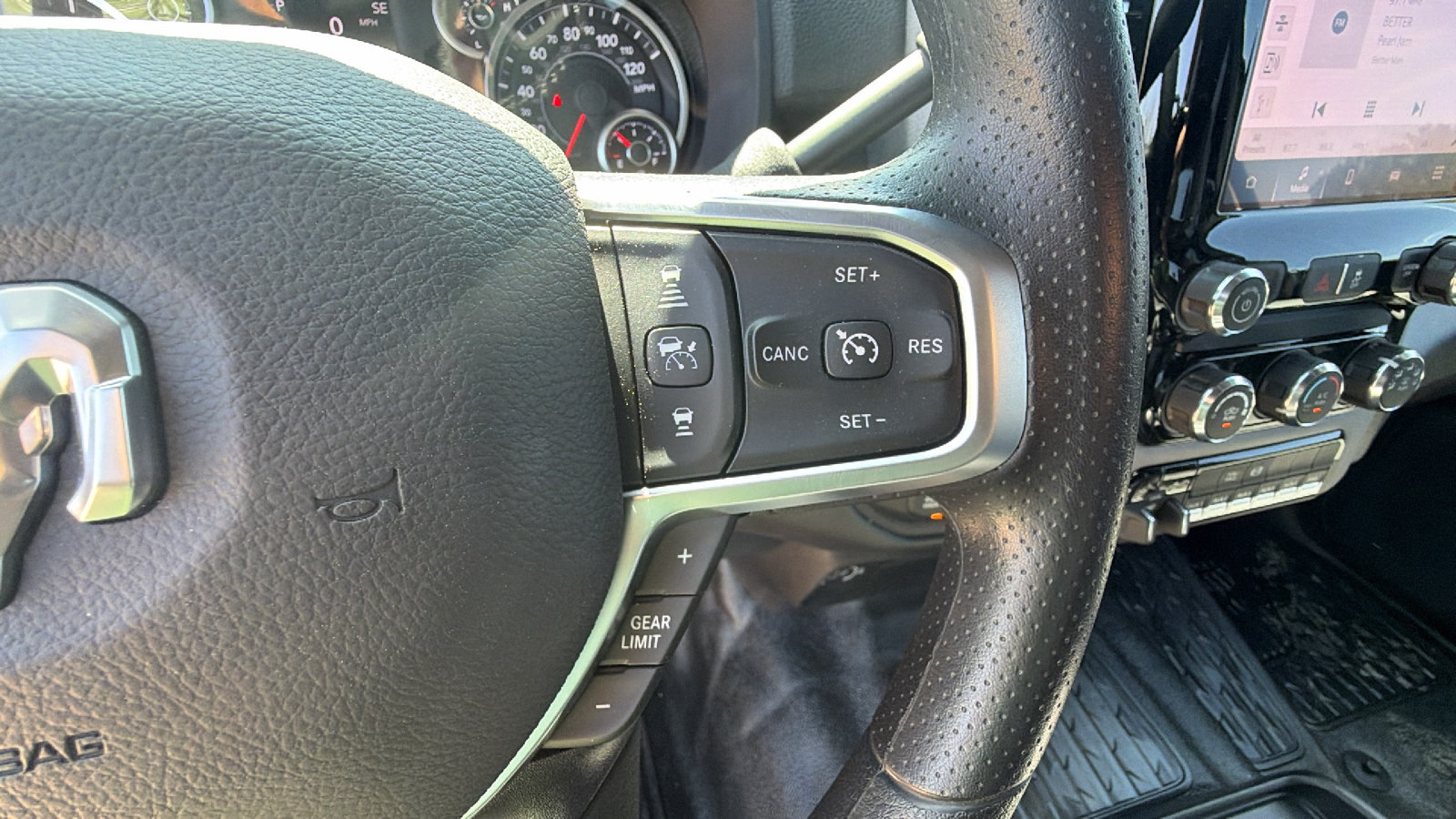 New 2026 RAM 5500 Tradesman w/ Chrome Appearance Group AWD/4WD image 24