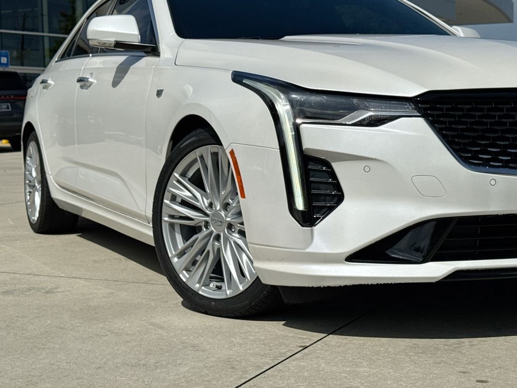 Used 2024 Cadillac CT4 Premium Luxury RWD image 9