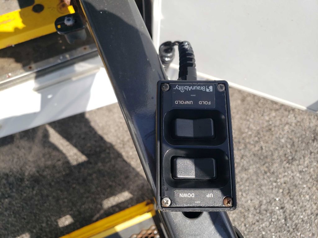 Used 2015 Ford E-350 and Econoline 350 Super Duty image 14