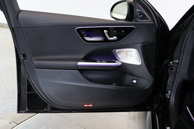 Used 2025 Mercedes-Benz C 300 4MATIC Sedan image 18