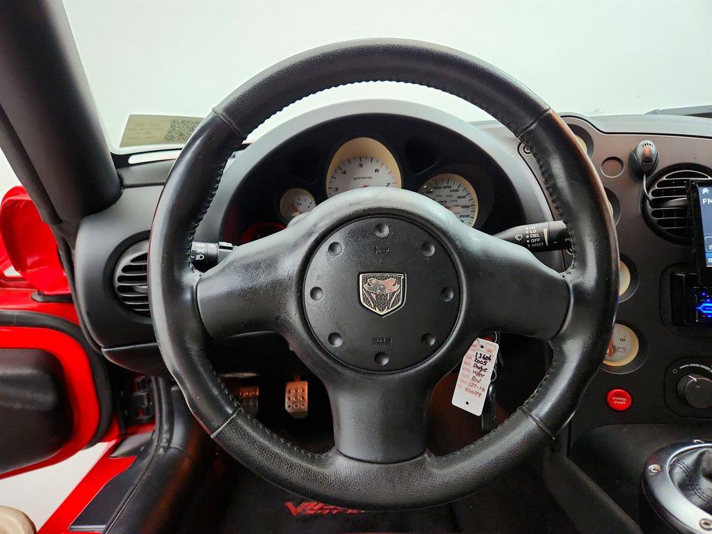 Used 2005 Dodge Viper SRT-10 image 16