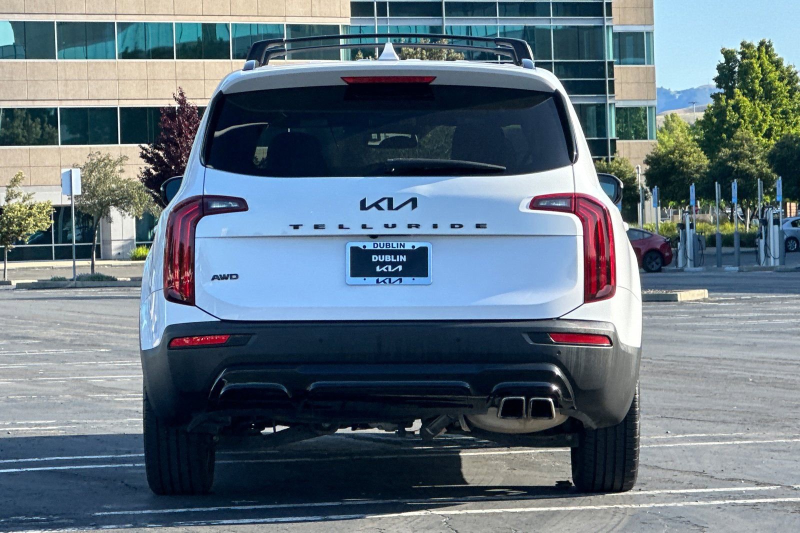Used 2022 Kia Telluride SX w/ Nightfall Edition Package image 5