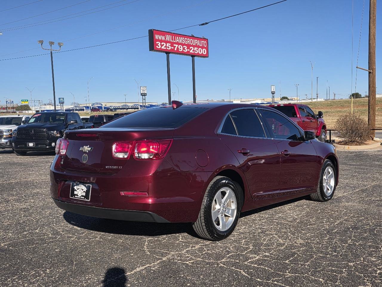 Used 2015 Chevrolet Malibu LT FWD image 7