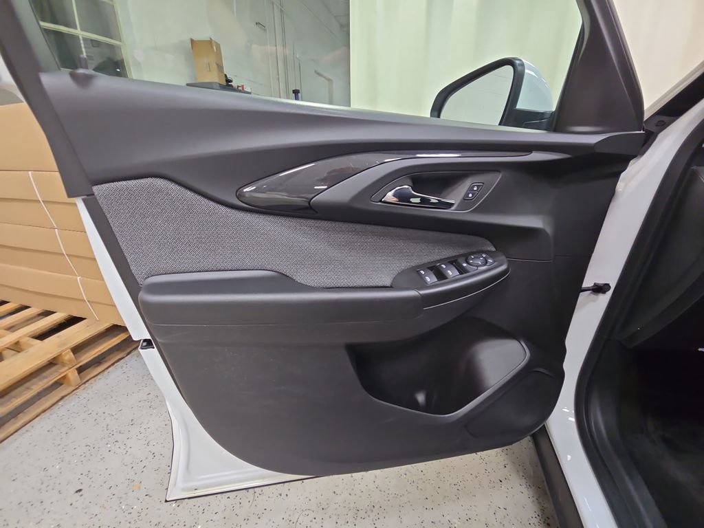 Certified 2023 Chevrolet TrailBlazer LT image 31