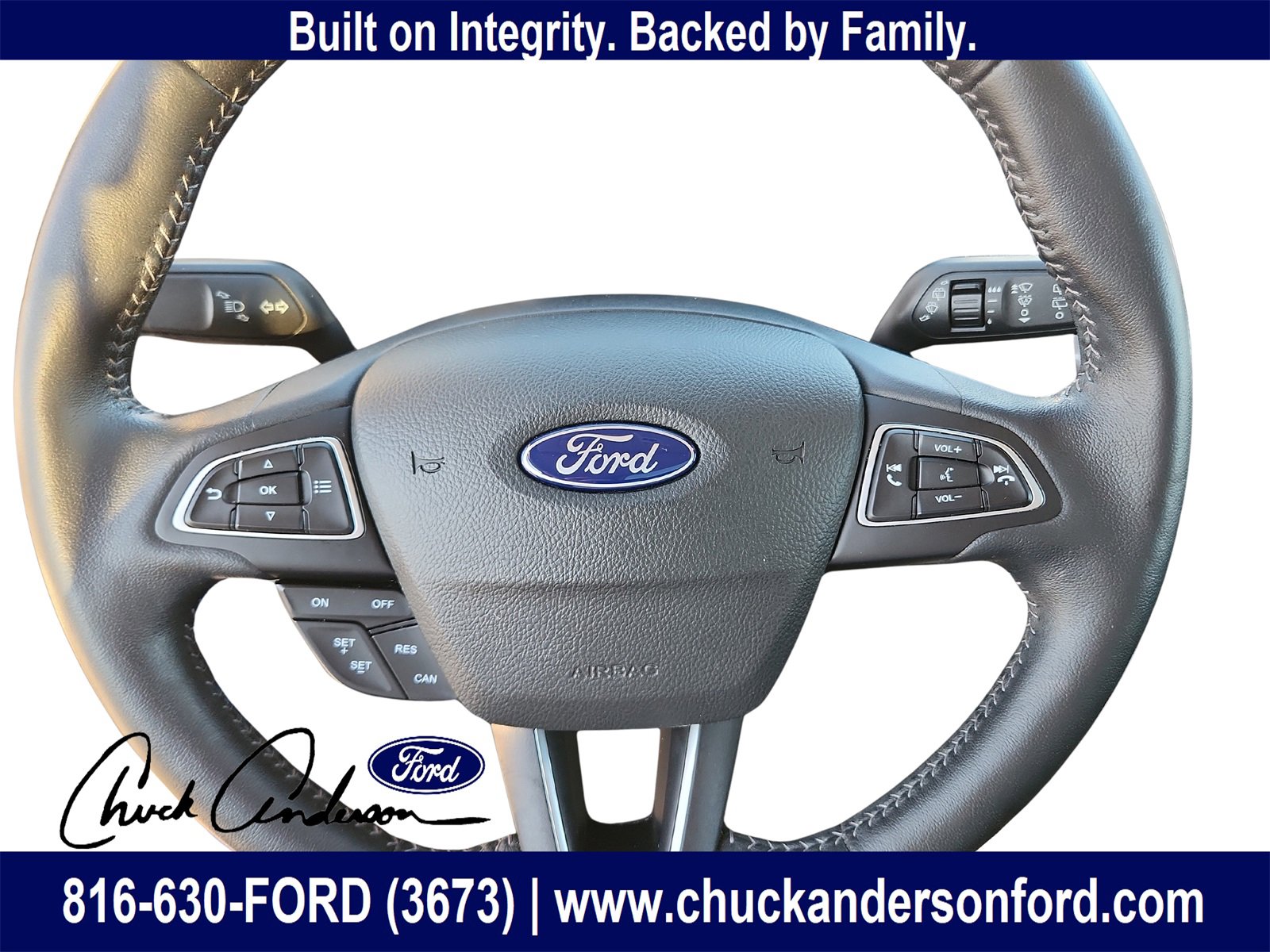 Used 2020 Ford EcoSport SES w/ SES Black Appearance Package image 14