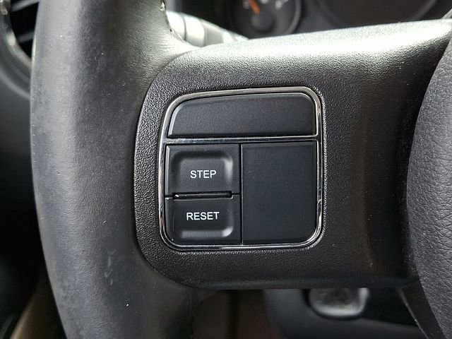 Used 2015 Jeep Patriot High Altitude image 25