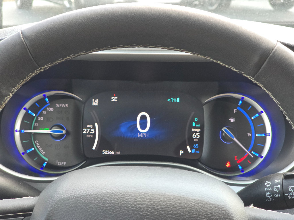 Used 2024 Chrysler Pacifica Limited FWD image 24