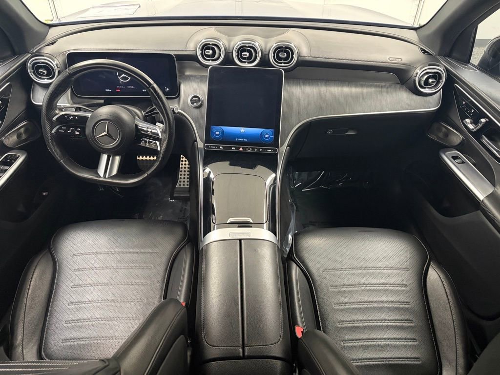 Used 2023 Mercedes-Benz GLC 300 4MATIC w/ AMG Line image 18
