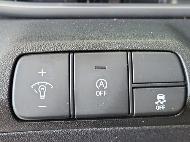 Used 2024 Hyundai Elantra SE image 12