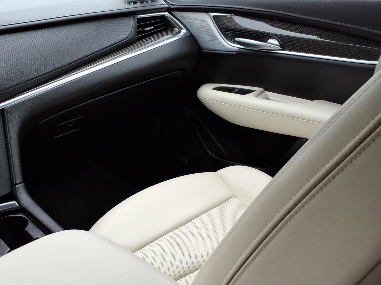 Certified 2023 Cadillac XT5 Sportv image 10