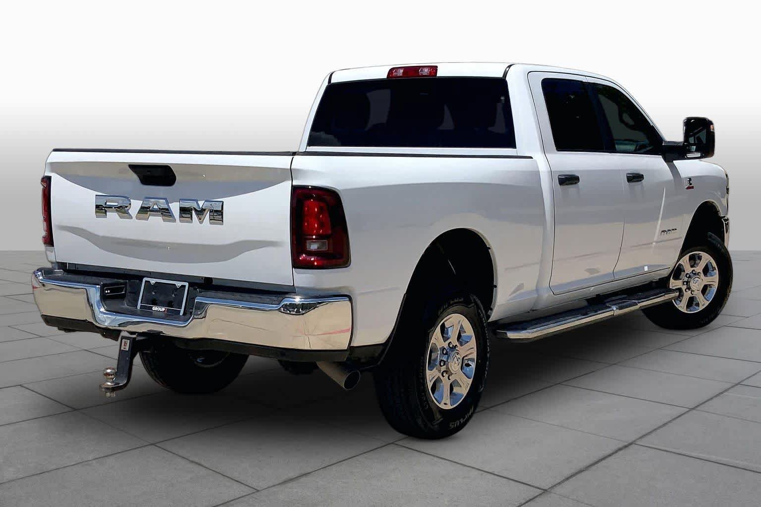Used 2025 RAM 2500 Big Horn AWD/4WD image 13