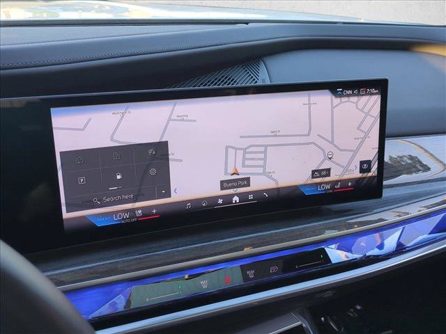Certified 2025 BMW 750e xDrive w/ Premium Package AWD/4WD image 13