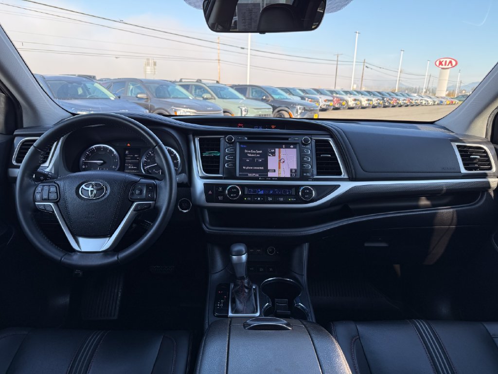 Used 2019 Toyota Highlander SE AWD/4WD image 24