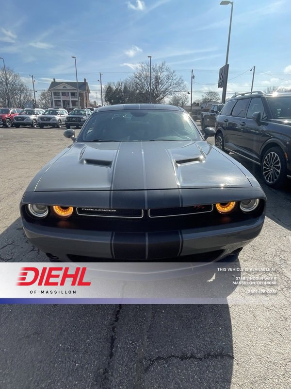 Used 2018 Dodge Challenger R/T w/ Driver Convenience Group image 1