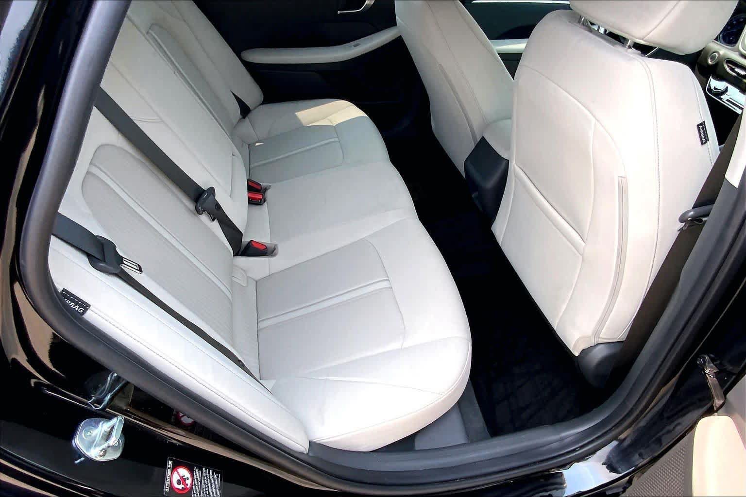 Used 2022 Hyundai Sonata SEL w/ Preferred Accessory Package FWD image 19