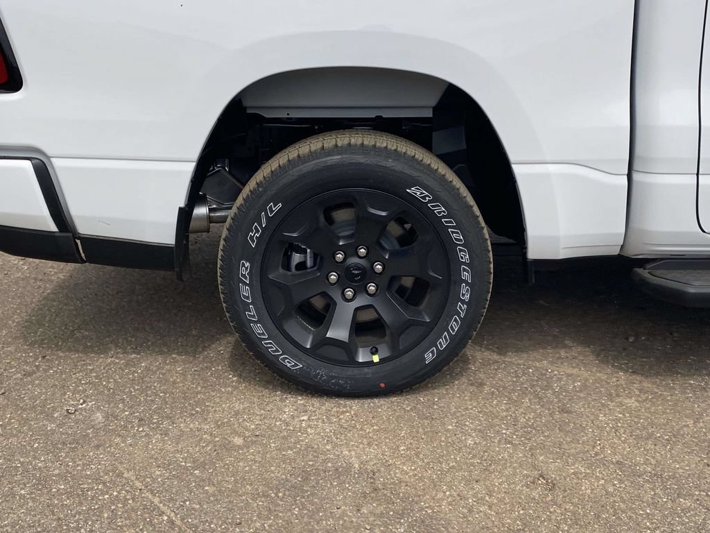 New 2026 RAM 1500 Express AWD/4WD image 37