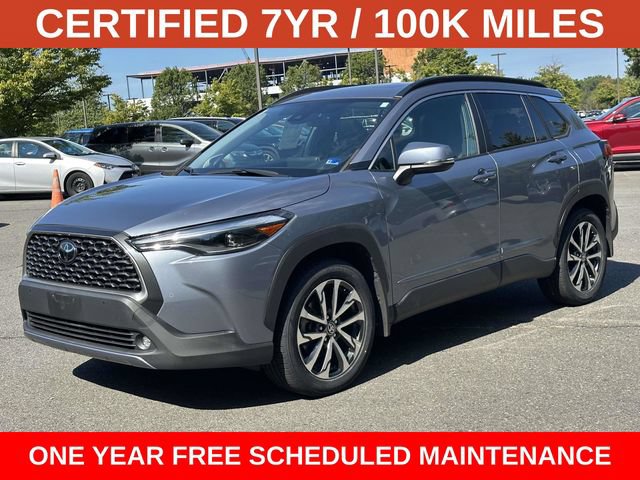 Used 2022 Toyota Corolla Cross XLE w/ Convenience Package AWD/4WD image 5