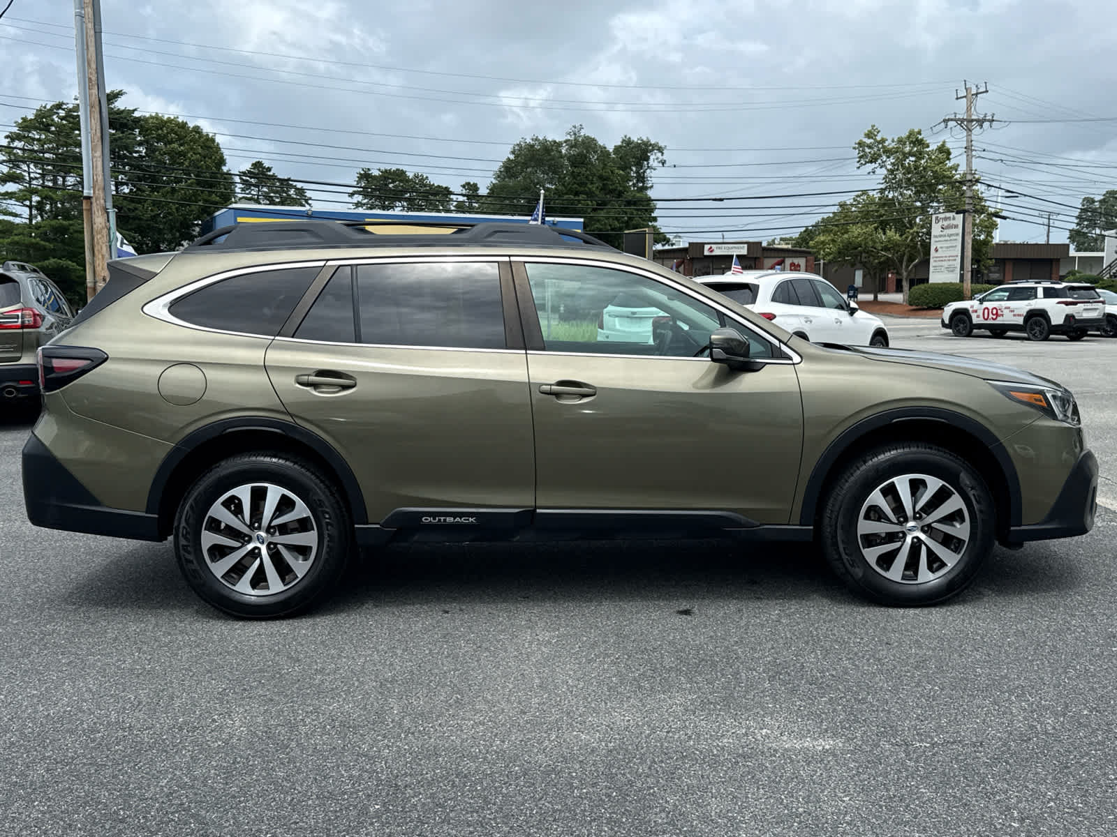 Used 2021 Subaru Outback Premium AWD/4WD image 8