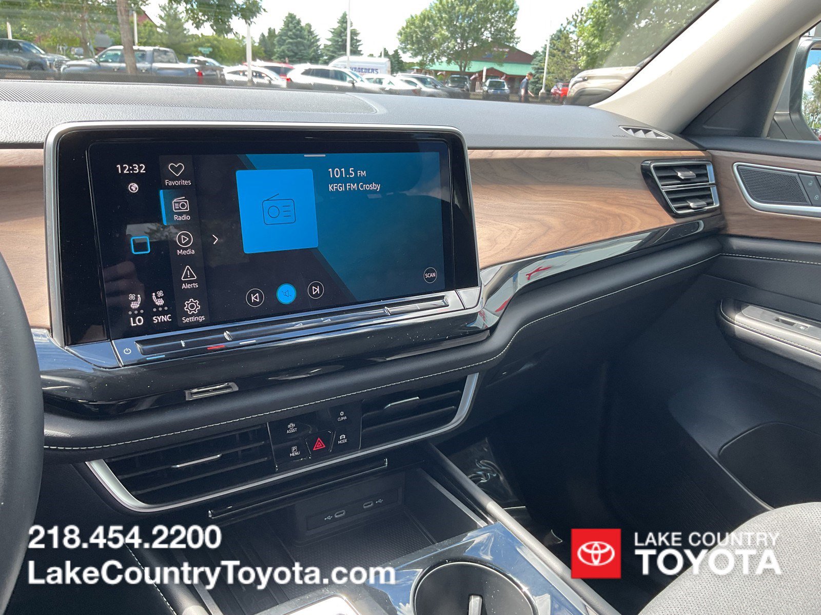 Used 2026 Volkswagen Atlas SE AWD/4WD image 27