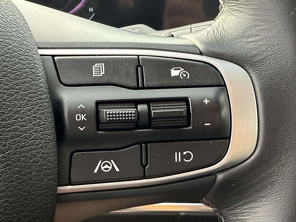 Used 2024 Kia Sportage EX FWD image 31