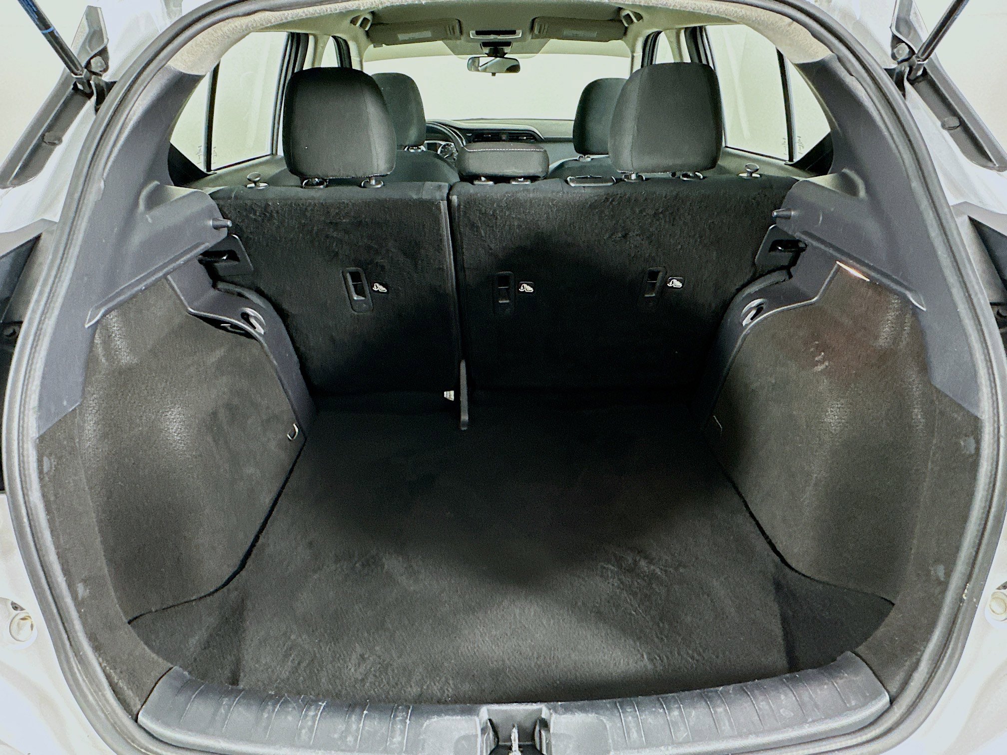 Used 2024 Nissan Kicks S image 26