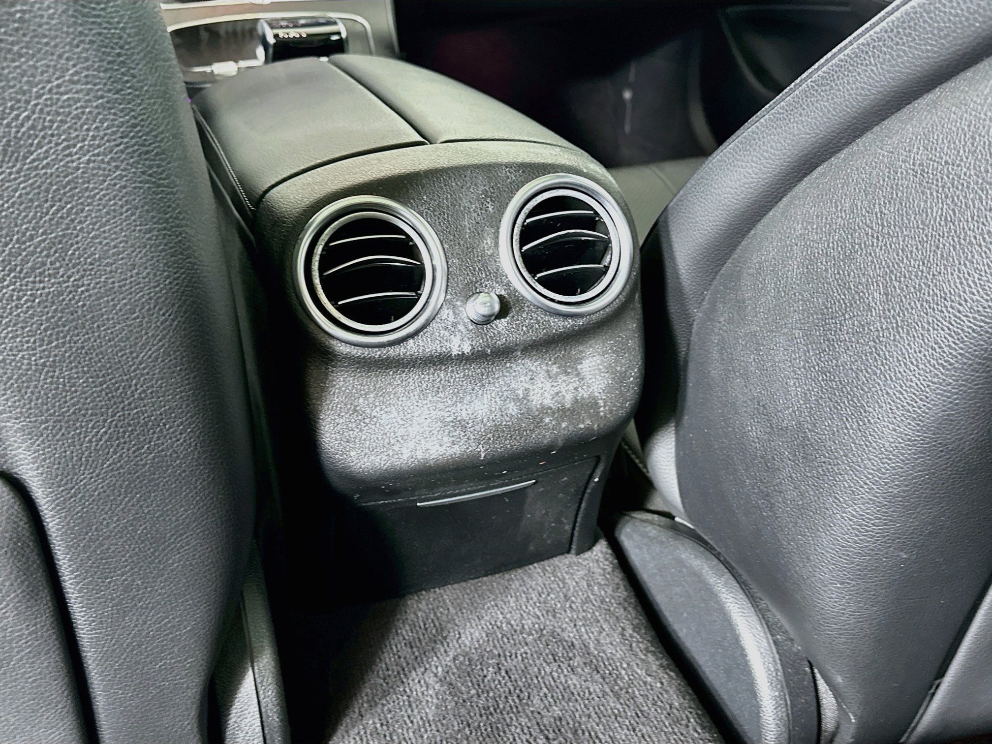 Certified 2019 Mercedes-Benz E 300 4MATIC image 33