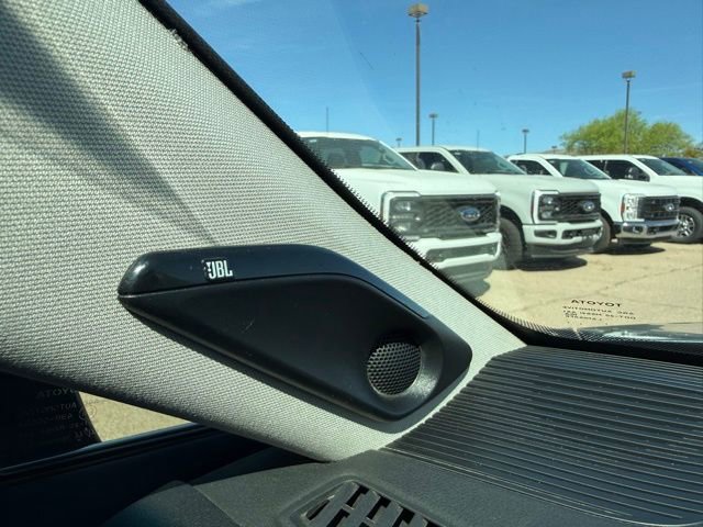 Used 2021 Toyota Venza Limited w/ Carpet Mat Package (TMS) AWD/4WD image 13
