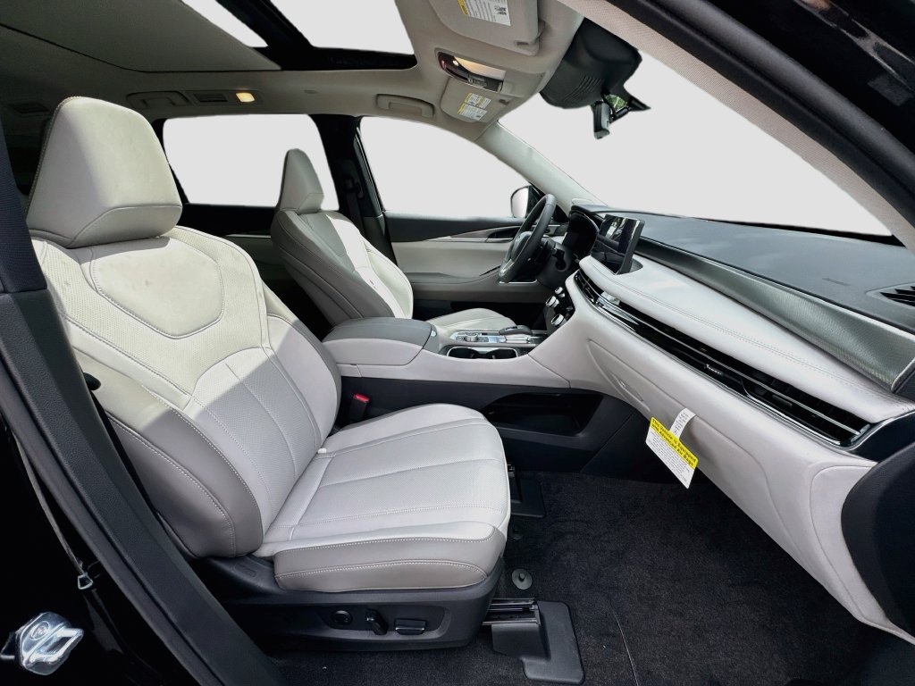 New 2027 INFINITI QX60 Luxe w/ Cargo Package FWD image 31