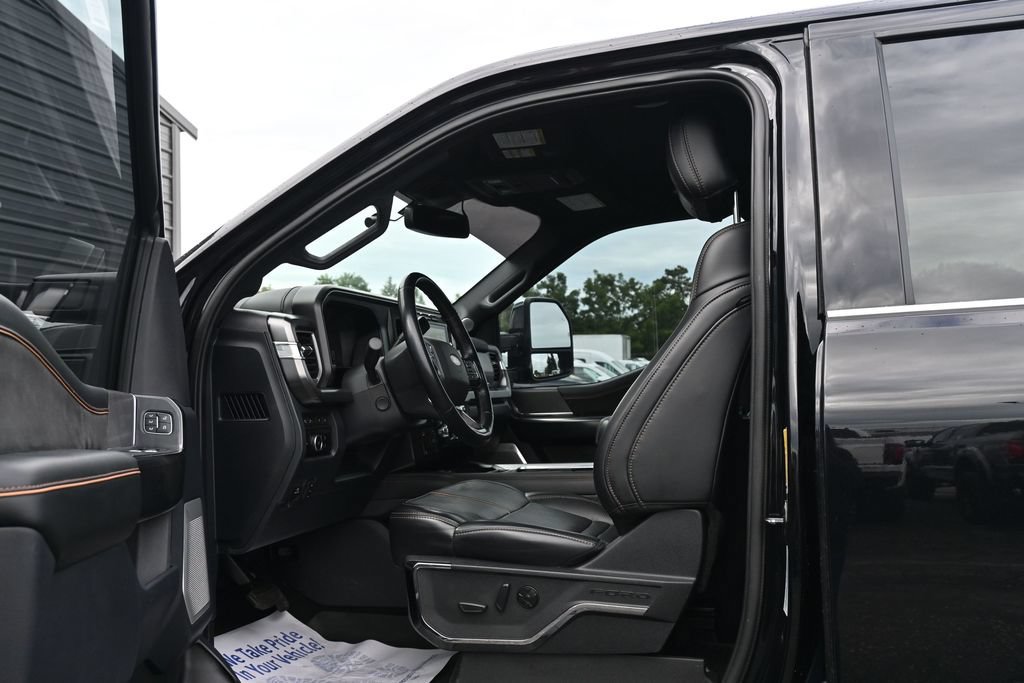Used 2024 Ford F350 Platinum AWD/4WD image 8