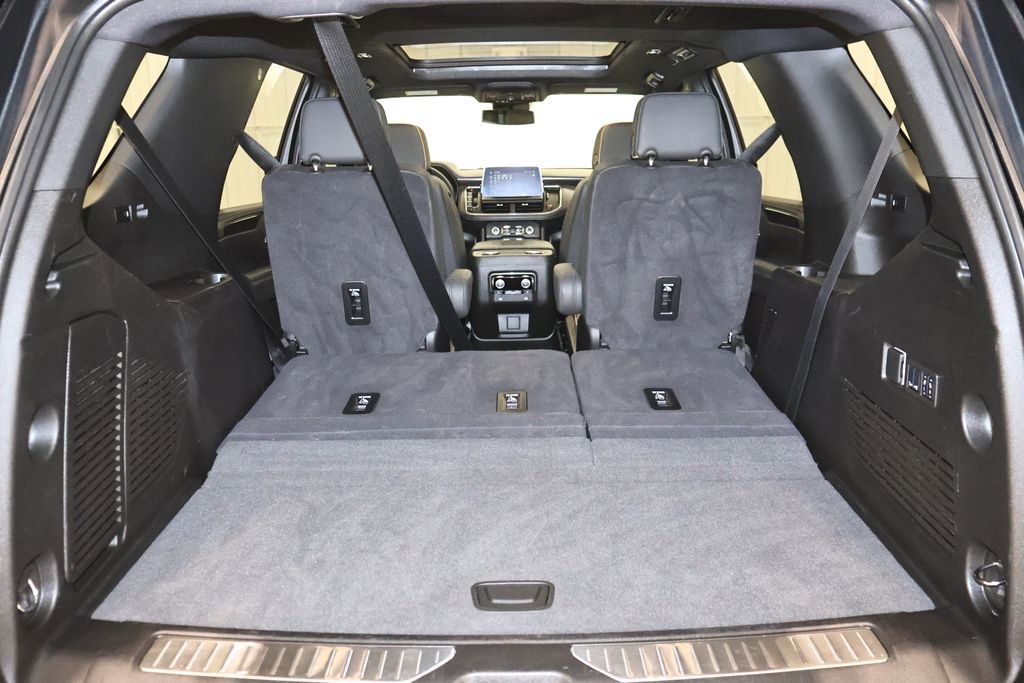 Used 2024 GMC Yukon AT4 w/ Technology Package image 47