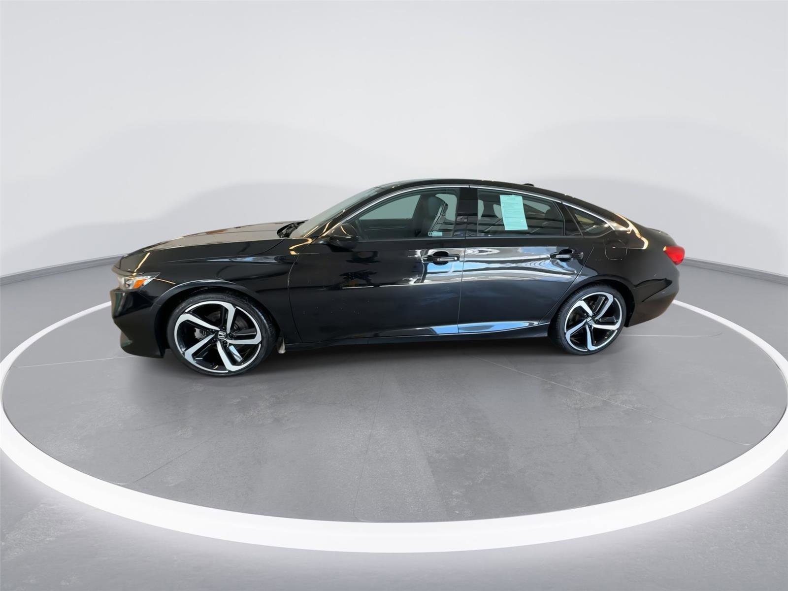 Used 2021 Honda Accord Sport image 4