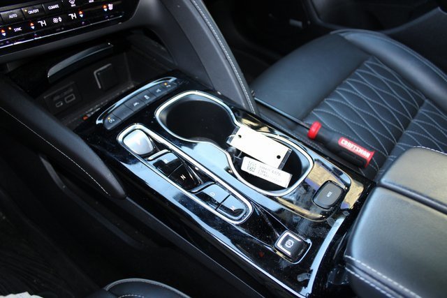 Used 2022 Buick Envision Avenir w/ Technology Package II image 27