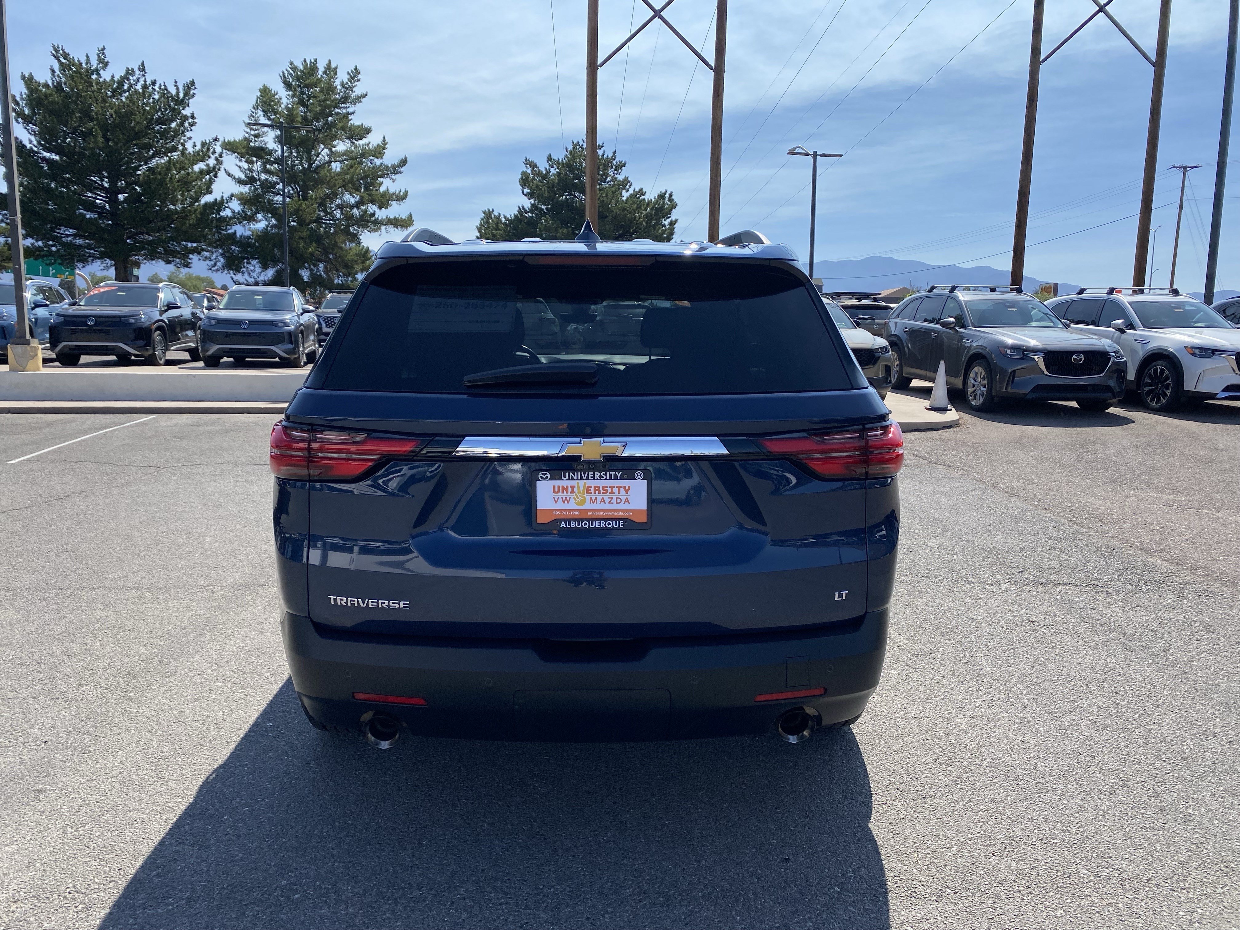 Used 2022 Chevrolet Traverse LT FWD image 56