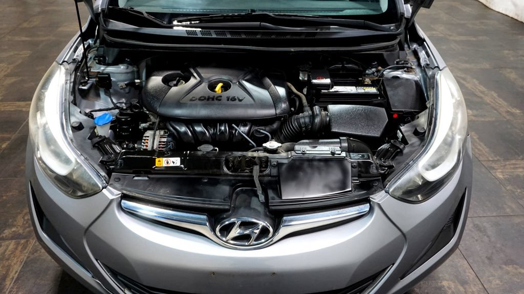 Used 2016 Hyundai Elantra SE FWD image 5