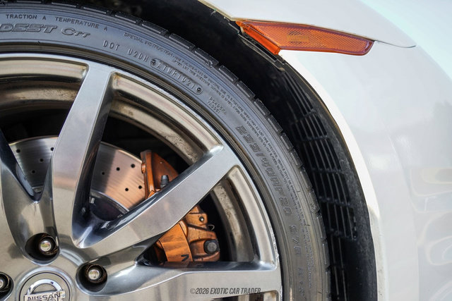 Used 2016 Nissan GT-R Premium AWD/4WD image 63