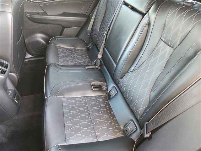 Used 2022 Buick Envision Avenir w/ Technology Package II image 14