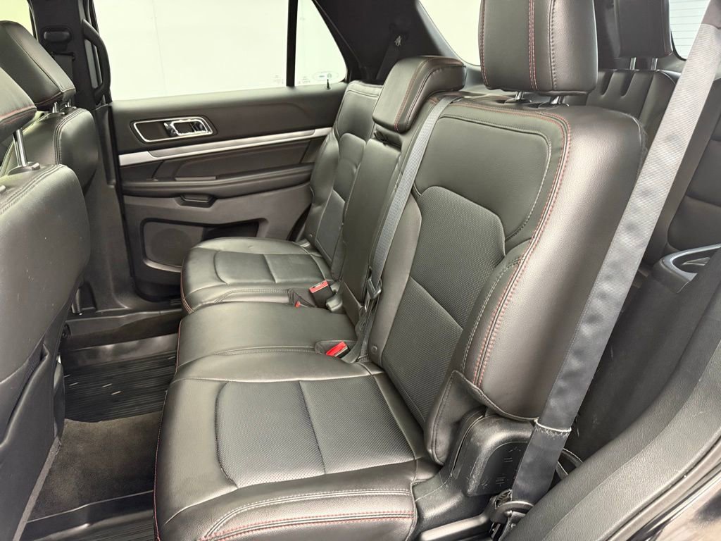 Used 2018 Ford Explorer Sport w/ Equipment Group 401A AWD/4WD image 46