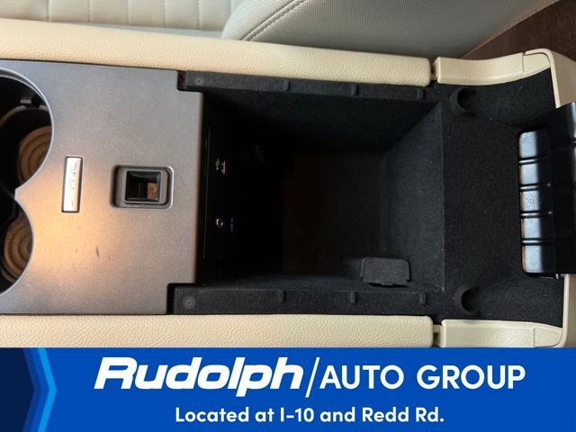 Used 2018 Ford Taurus SE image 24