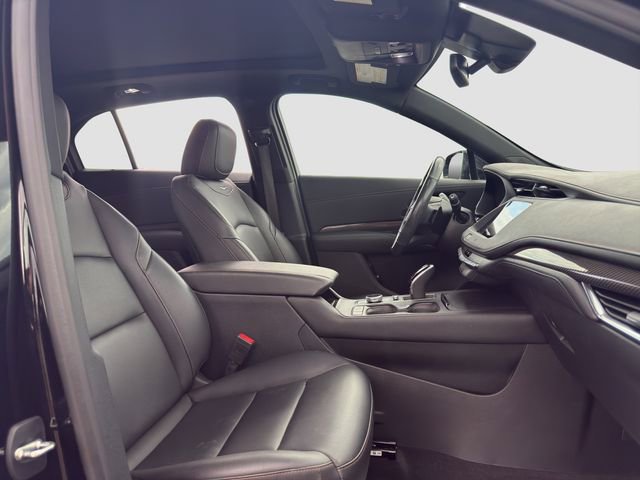 Used 2021 Cadillac XT4 Sport w/ Cold Weather Package image 17