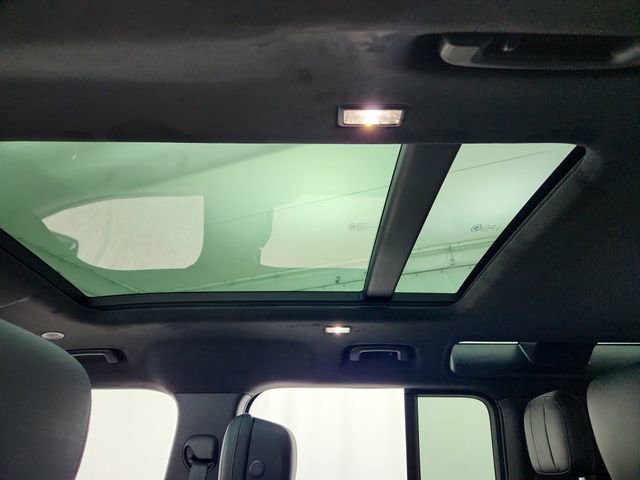 New 2026 Land Rover Defender 110 X AWD/4WD image 18