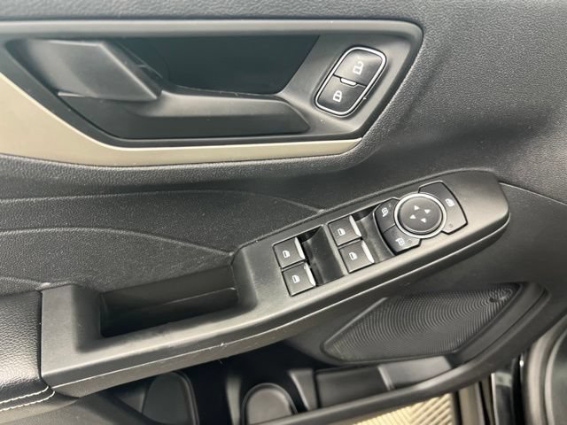 Used 2022 Ford Escape SE w/ Cold Weather Package AWD/4WD image 13