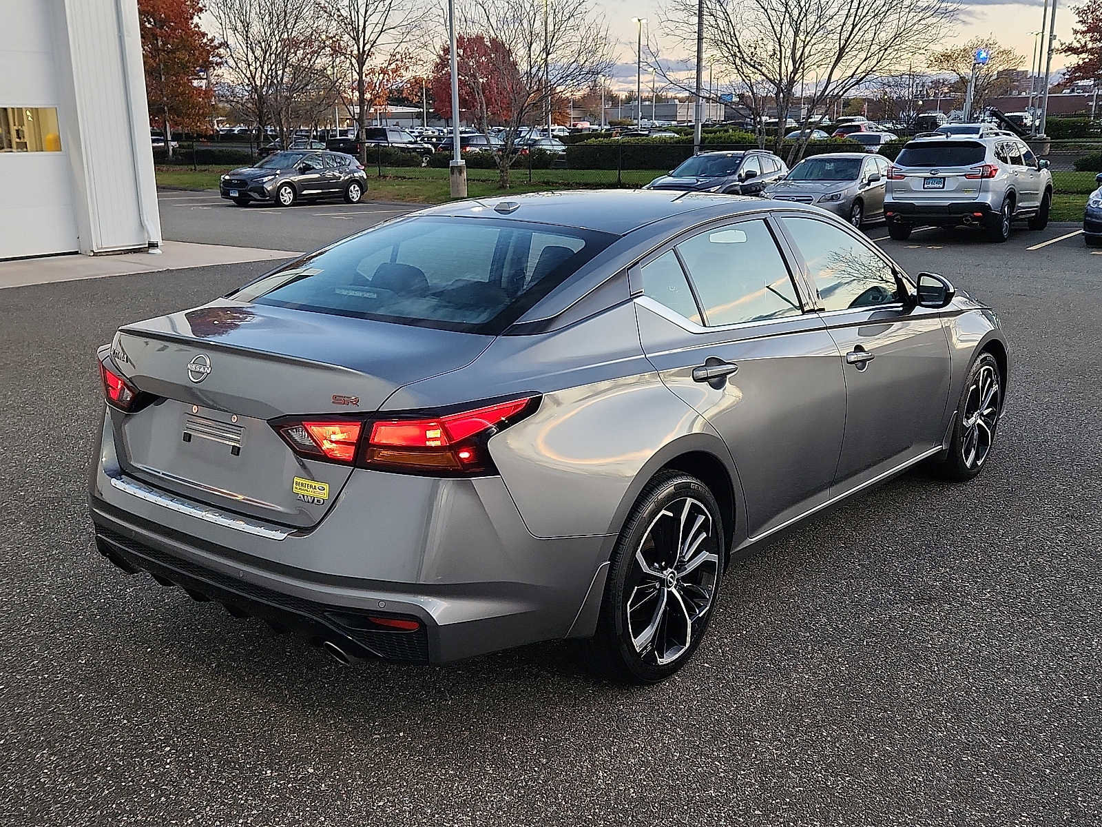 Used 2023 Nissan Altima 2.5 SR image 6