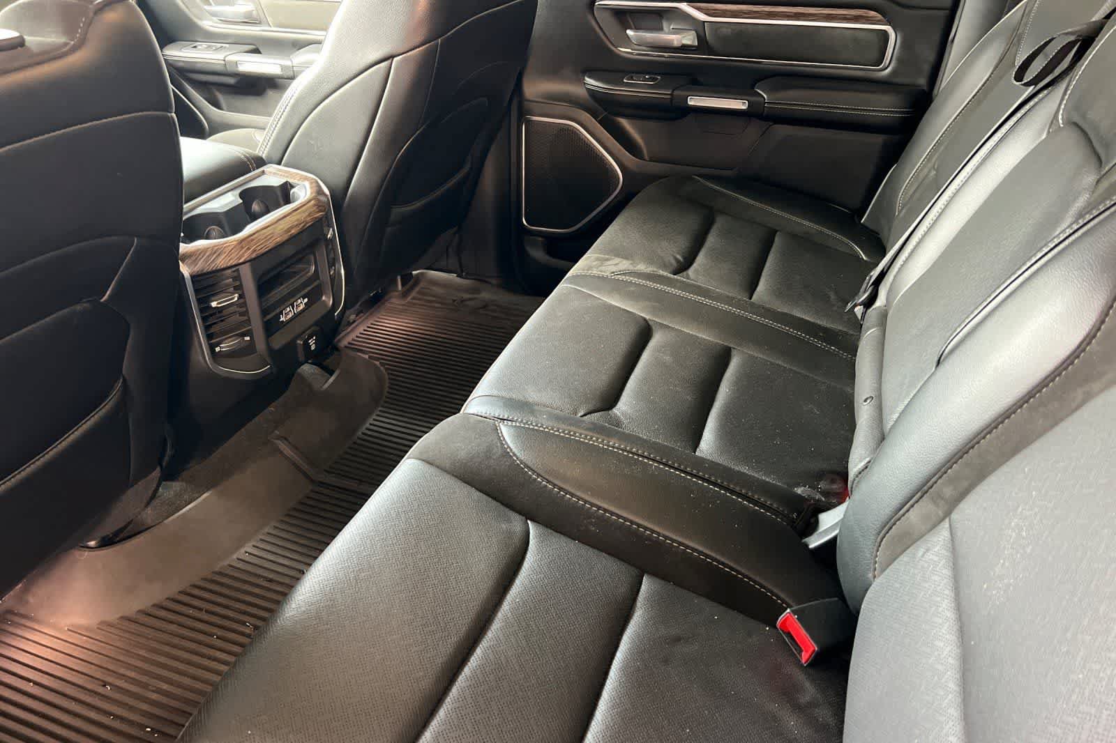 Used 2020 RAM 1500 Laramie AWD/4WD image 5