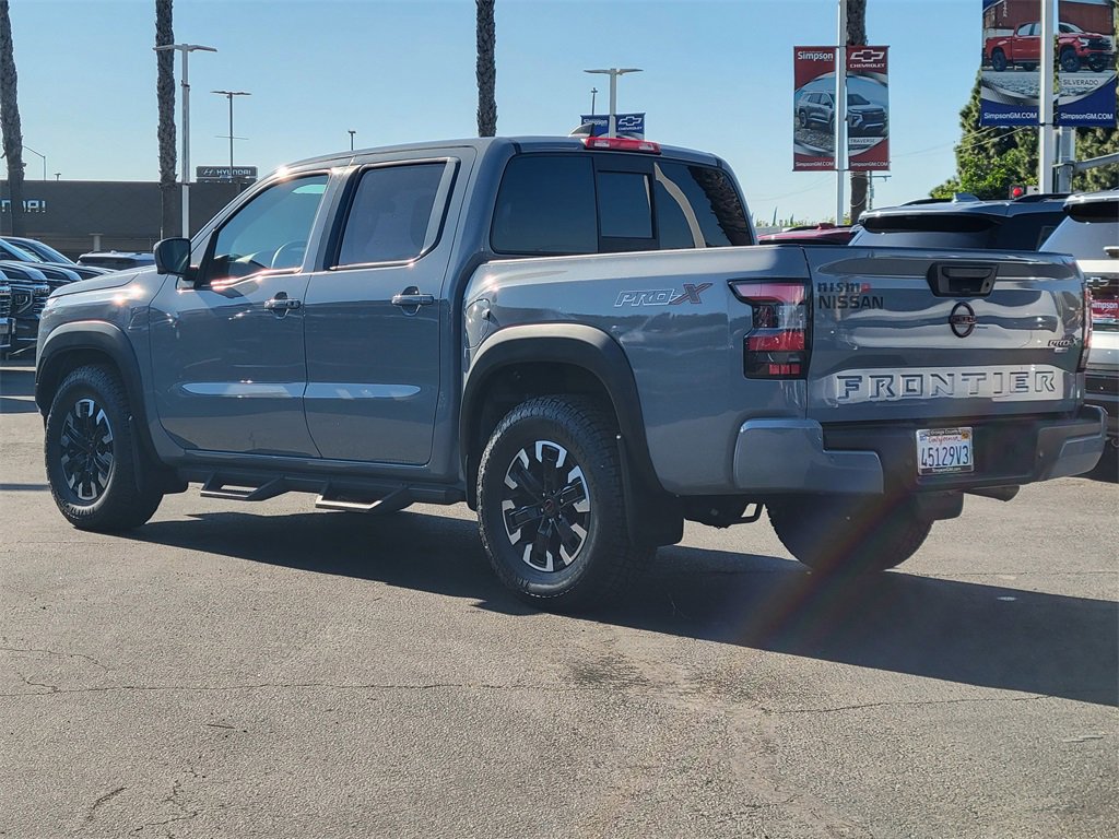 Used 2022 Nissan Frontier Pro-X image 2