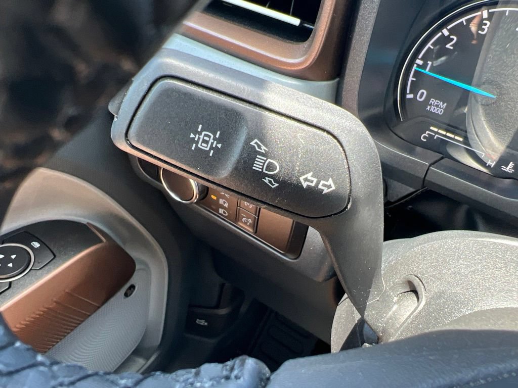 Used 2023 Ford Maverick Lariat w/ Lariat Luxury Package AWD/4WD image 34